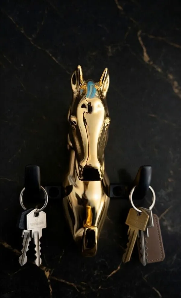 Vasu_Creation_Luxurious_Steed_Wall_Organizer