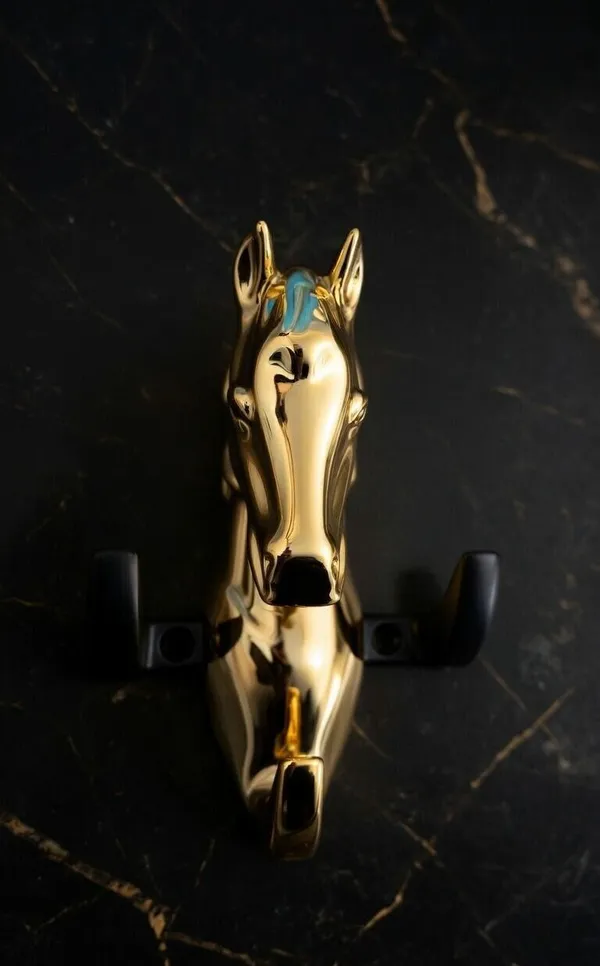 Vasu_Creation_Luxurious_Steed_Wall_Organizer