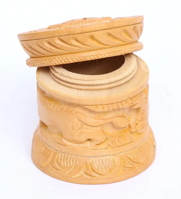 Wooden_laughing_buddha_8_Inch_and_Sindoor_dani_2_Inch