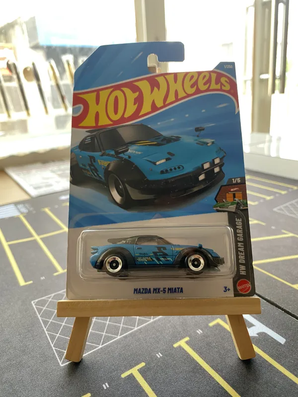 Hot_Wheels_1:64_Scale_MAZDA_MX-5_MIATA_HW_DREAM_GARAGE_1/5_BLUE_1/250