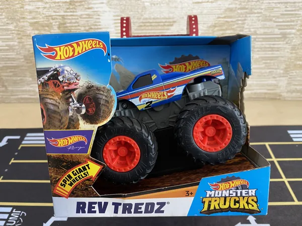 Hotwheels_Monster_Truck_HOTWHEELS_RACING_PICKUP_BLUE_FYJ78_2019