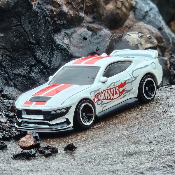 Hot_Wheels_1:64_Scale_FORD_MUSTANG_DARK_HORSE_Then_And_Now_7/10_White_219/250