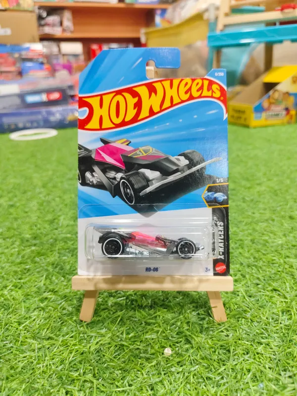 Hot_Wheels_1:64_Scale_RD-06_X-RAYCERS_1/5_BLACK_6/250