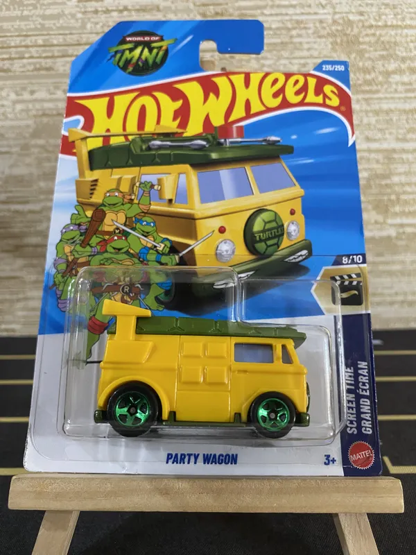 Hot_Wheels_1:64_Scale_PARTY_WAGON_SCREEN_TIME_8/10_YELLOW_235/250