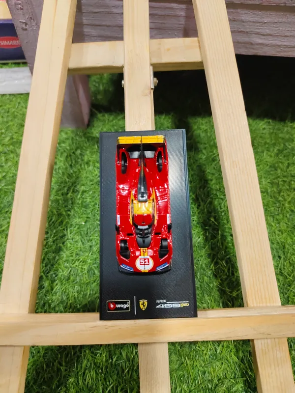Bburago_1:64_Scale_Die-Cast_Car_Ferrari_499P_RACING_RED