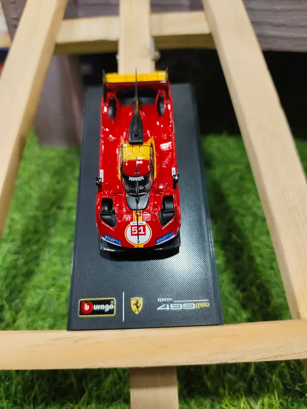 Bburago_1:64_Scale_Die-Cast_Car_Ferrari_499P_RACING_RED