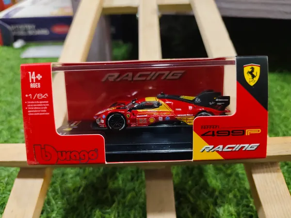 Bburago_1:64_Scale_Die-Cast_Car_Ferrari_499P_RACING_RED