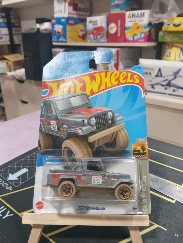 Hot_Wheels_1:64_Scale_JEEP_SCRAMBLER_BAJA_BLAZERS_8/10_GRAY_233/250