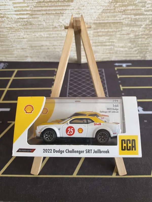 CCA_1_:_64_SCALE_2022_DODGE_CHALLENGER_SRT_JAILBREAK_ACRYLIC_DISPLAY_BOX_YELLOW