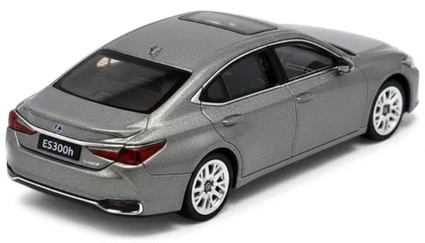 CCA_1_:_64_SCALE_Lexus_ES300h_Diecast_Metal_Model_Car_GRAY