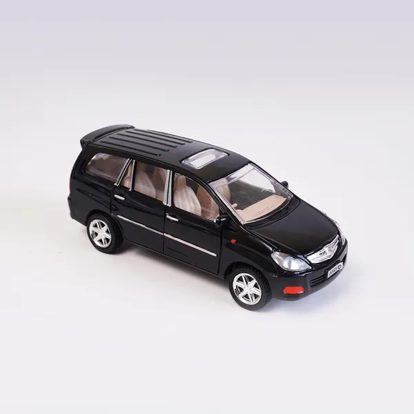 CENTY_Innova_Car