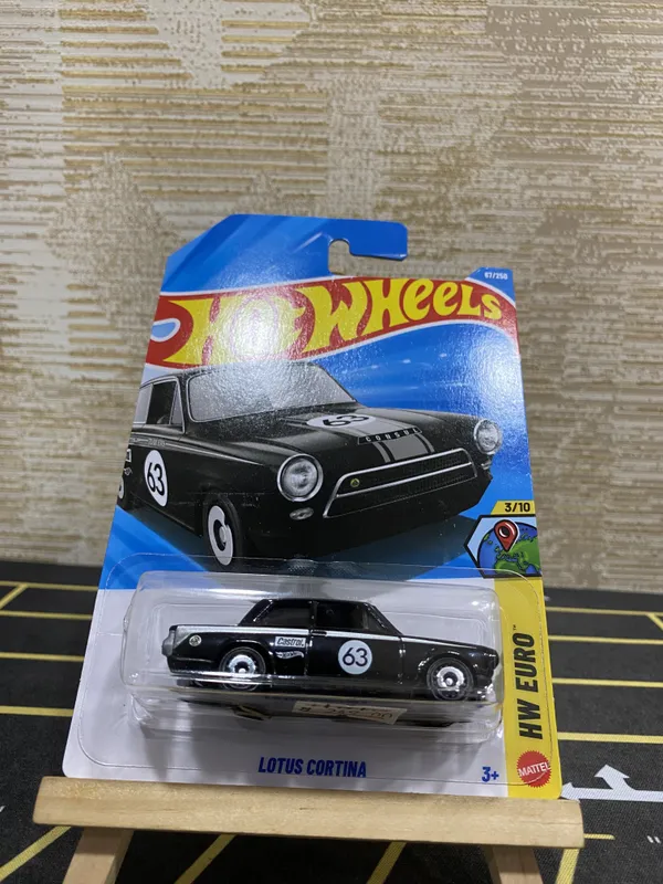 Hot_Wheels_1:64_Scale_LOTUS_CORTINA_HW_EURO_3/10_BLACK_67/250_