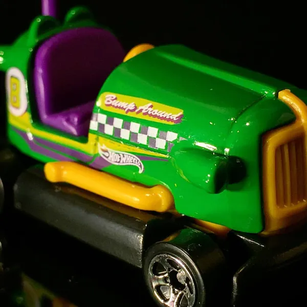 Hot_Wheels_1:64_Scale_HW_FUN_PARK_JBJ88_Pack_of_5_(BUMP_AROUND™,__LOOPSTER™_,_COOL-ONE,_LOCO_MOTORIN',_TEE'D_OFF_2)