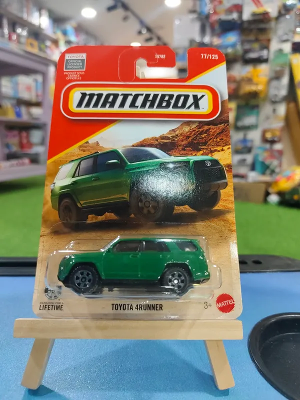 Matchbox_TOYOTA_4RUNNER_-_77/125_Official_Licensed_Product_Die-Cast_Car