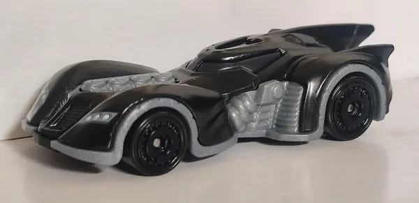 Hot_Wheels_1:64_Scale_BATMAN_:_ARKHAM_ASYLUM_BATMOBILE_Batman__2/5_BLACK_54/250_LIMITED_EDITION