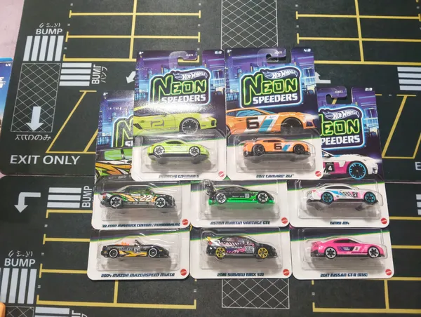 HotWheels_1:64_SILVER_SERIES_NEON_SPEEDERS_2026_MIX_2_SET_OF_8