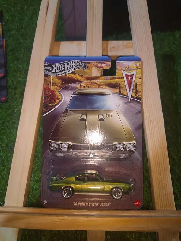 HotWheels_1:64_SILVER_SERIES_Pontiac_100th_Anniversary_70_PONTIAC_GTO_JUDGE_JKY13_GREEN_4/5