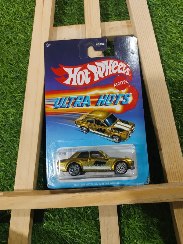 HotWheels_1:64_SILVER_SERIES_ULTRA_HOTS_70_FORD_ESCORT_RS1600_JBY60_GOLD_1/8