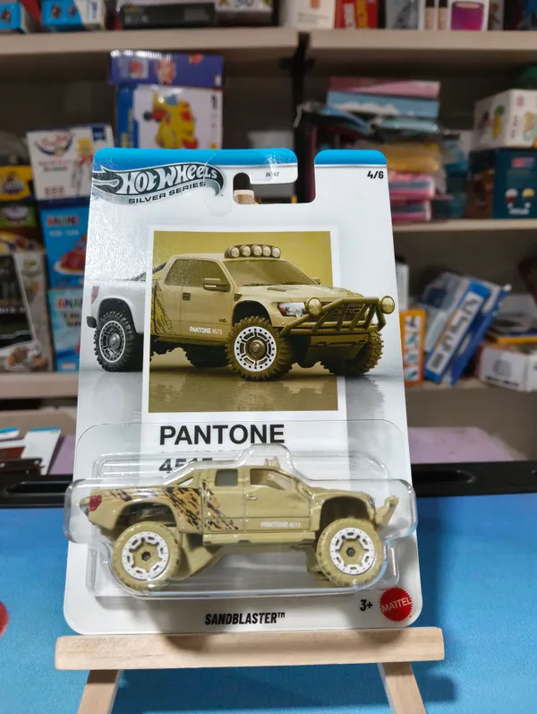 HotWheels_1:64_Scale_SILVER_SERIES_PANTONE_4515_SANDBLASTER_JKY64_4/6