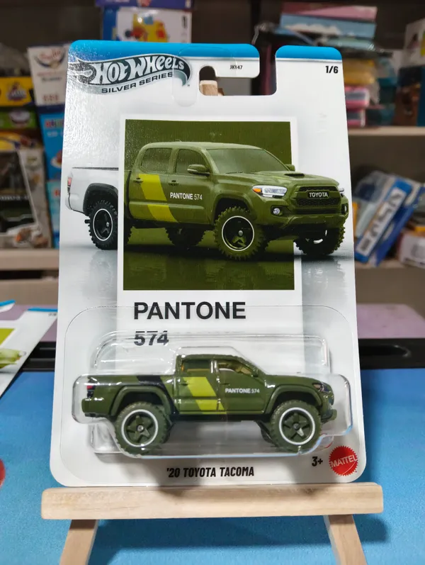 HotWheels_1:64_Scale_SILVER_SERIES_PANTONE_574_20_TOYOTA_TACOMA_JKY57_1/6