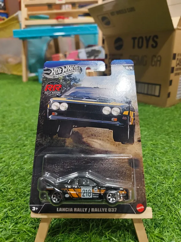 HotWheels_1:64_Scale_SILVER_SERIES_RALLY_RACERS_2026_LANCIA_RALLY_037_5/5_JKX65_BLACK