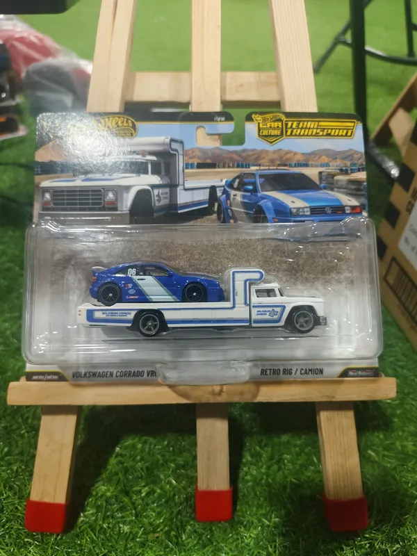 HotWheels_Premium_1:64_Scale_Model_Car_Culture_Team_Transport_RETRO_RIG_WITH_VW_CORRADO_VR6_#94_BLUE