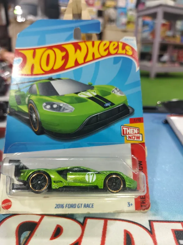 Hot_Wheels_1:64_Scale_2016_FORD_GT_RACE_THEN_AND_NOW_7/10_GREEN_229/250