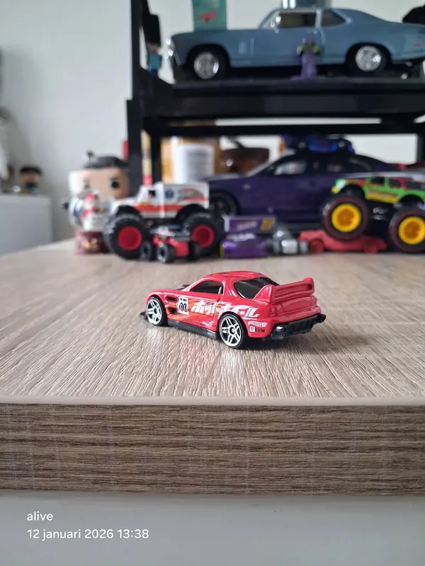 Hot_Wheels_1:64_Scale_24/SEVEN_NIGHTSPEED_6/10_RED_38/250_(IMPORTED)