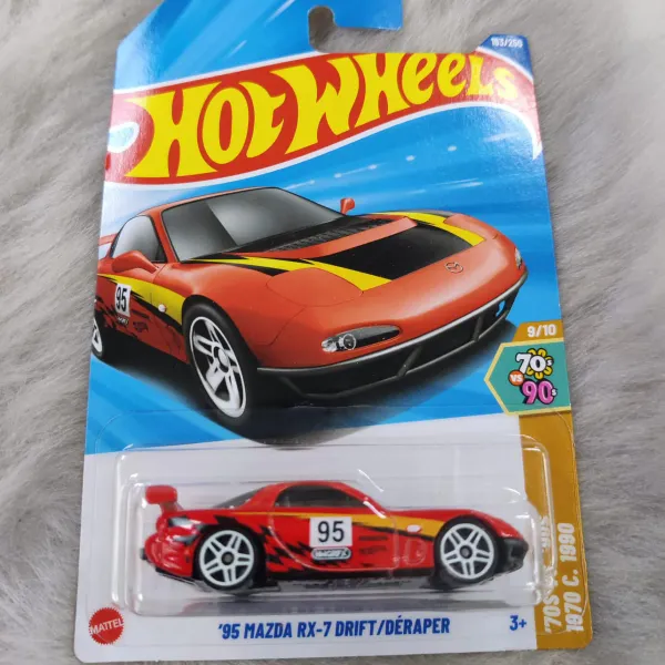 Hot_Wheels_1:64_Scale_95_MAZDA_RX-7_DRIFT_70'S_VS_90'S_9/10_RED_163/250