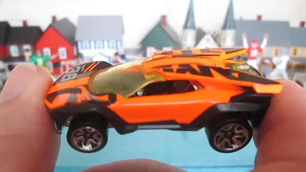 Hot_Wheels_1:64_Scale_AMARU_GTC_Safari_Mode_4/5_ORANGE_171/250_(IMPORTED)