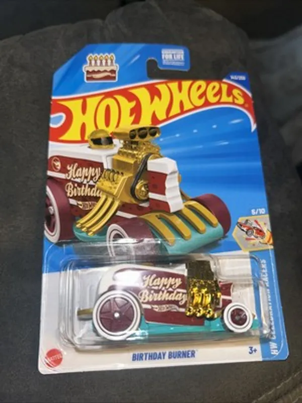 Hot_Wheels_1:64_Scale_BIRTHDAY_BURNER_HW_CELEBRATION_RACERS_5/10_BROWN_143/250_TRASURE_HUNT_(IMPORTED)