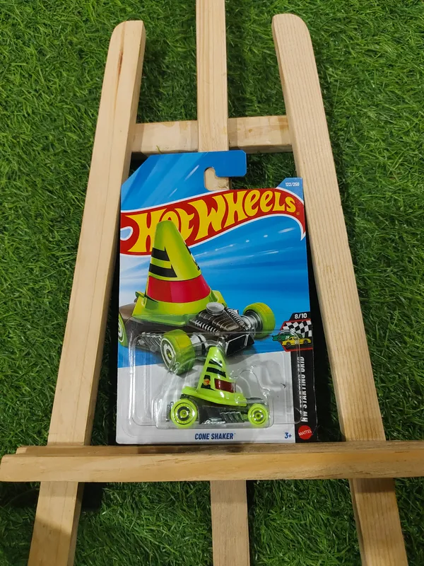 Hot_Wheels_1:64_Scale_CONE_SHAKER_HW_STARTING_GRID_8/10_NEON_GREEN_122/250_TRASURE_HUNT_(IMPORTED)