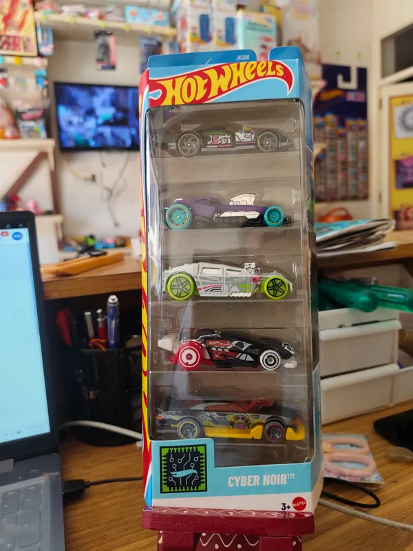 Hot_Wheels_1:64_Scale_CYBER_NOIR_JKG06_Pack_of_5_(GT_Hunter_/_FusionBusta_/_Lethal_Diesel_/_DAVancenator_/_Mod_Speeder)