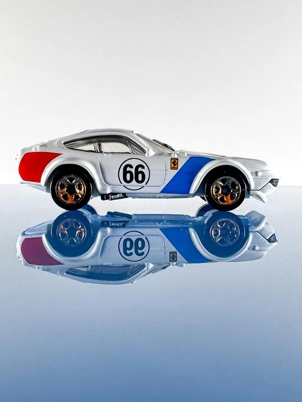 Hot_Wheels_1:64_Scale_FERRARI_365_GTB4_COMPETIZIONE_FERRARI_2/5_WHITE_62/250_(IMPORTED)
