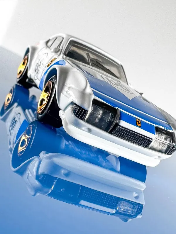 Hot_Wheels_1:64_Scale_FERRARI_365_GTB4_COMPETIZIONE_FERRARI_2/5_WHITE_62/250_(IMPORTED)