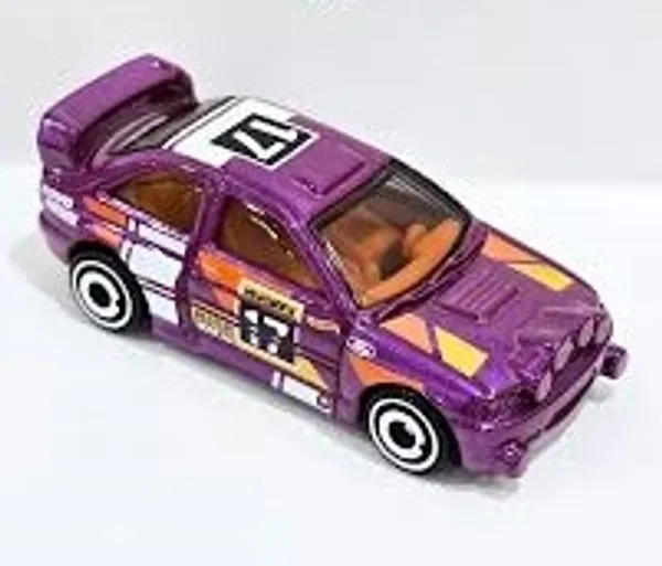 Hot_Wheels_1:64_Scale_FORD_ESCORT_Compact_Kings_4/10_Purple_113/250