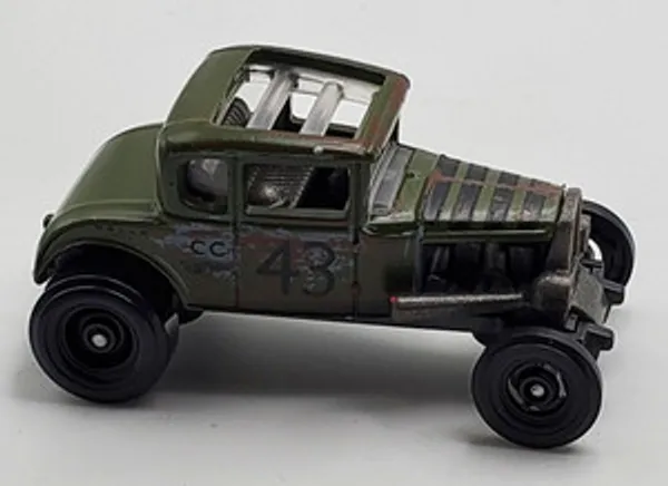 Hot_Wheels_1:64_Scale_FORD_MODEL_A_CUSTOM_HW_Dirt_7/10_Green_140/250