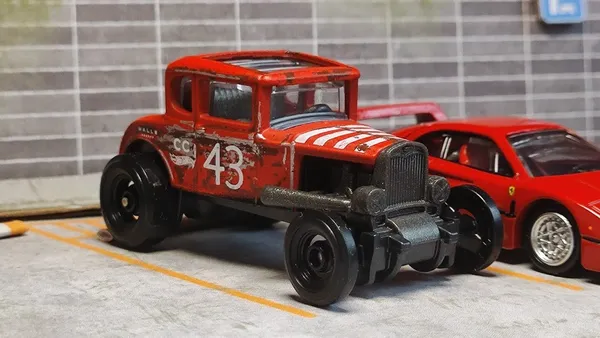 Hot_Wheels_1:64_Scale_FORD_MODEL_A_CUSTOM_HW_Dirt_7/10_RED_140/250_(IMPORTED)