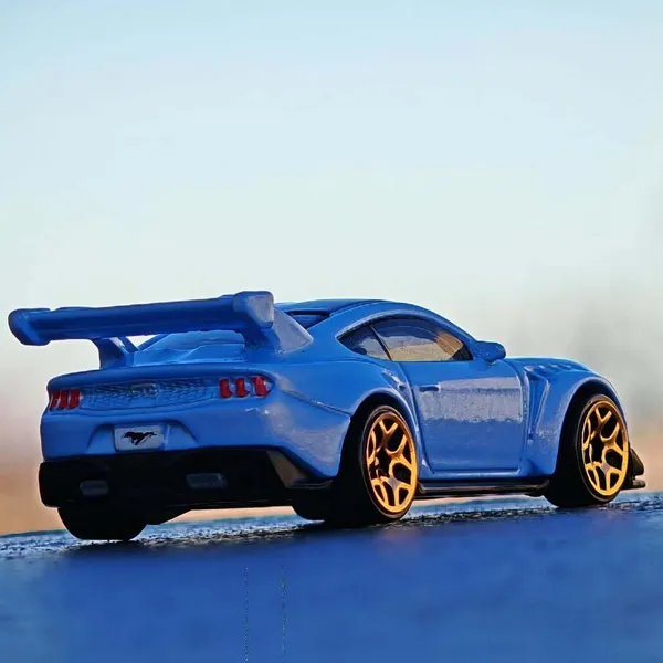 Hot_Wheels_1:64_Scale_FORD_MUSTANG_GTD_FACTORY_FRESH_3/5_BLUE_43/250_(US_IMPORTED)