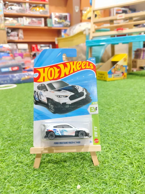 Hot_Wheels_1:64_Scale_FORD_MUSTANG_MACH-E_1400_HW_EV_2/10_WHITE_8/250_