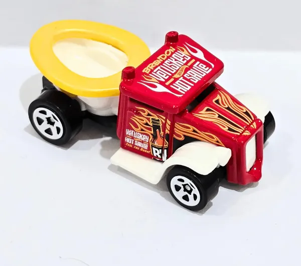 Hot_Wheels_1:64_Scale_GOTTA_GO_HW_Designed_By_3/5_Red_84/250_(MOVING_PARTS)