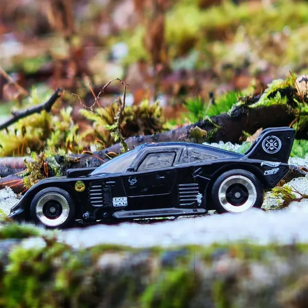 Hot_Wheels_1:64_Scale_LA_LIEBRE_HW_DREAM_GARAGE_2/5_BLACK_31/250_(IMPORTED)_HW_LEGENDS_TOUR_LIMITED_EDITION