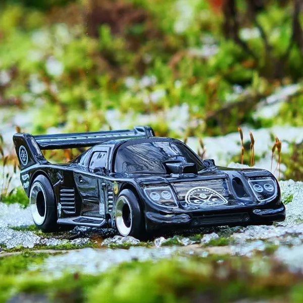 Hot_Wheels_1:64_Scale_LA_LIEBRE_HW_DREAM_GARAGE_2/5_BLACK_31/250_(IMPORTED)_HW_LEGENDS_TOUR_LIMITED_EDITION