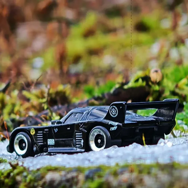 Hot_Wheels_1:64_Scale_LA_LIEBRE_HW_DREAM_GARAGE_2/5_BLACK_31/250_(IMPORTED)_HW_LEGENDS_TOUR_LIMITED_EDITION