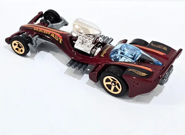 Hot_Wheels_1:64_Scale_MAD_FAST_Track_Aces_3/5_Red_170/250