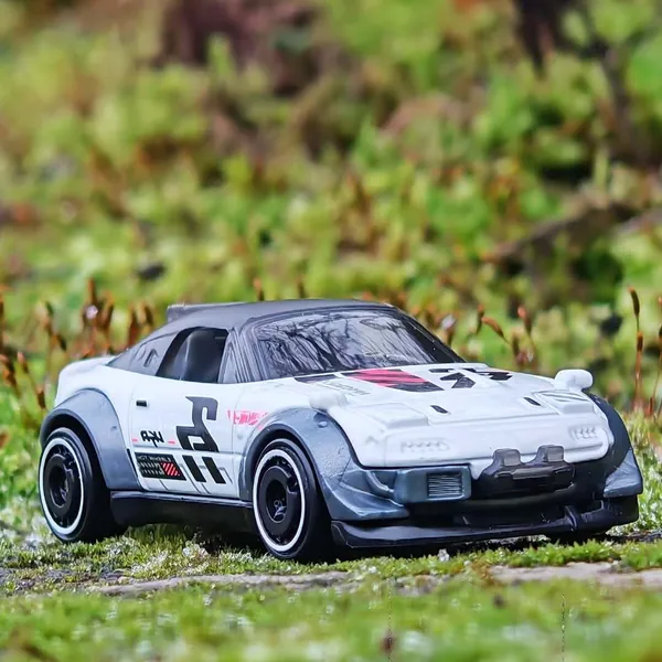 Hot_Wheels_1:64_Scale_MAZDA_MX-5_MIATA_HW_DREAM_GARAGE_1/5_WHITE_1/250_(IMPORTED)