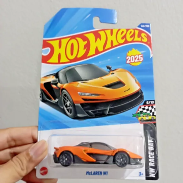 Hot_Wheels_1:64_Scale_MCLAREN_W1_HW_RACK_DAY_6/10_ORANGE_142/250_(IMPORTED)