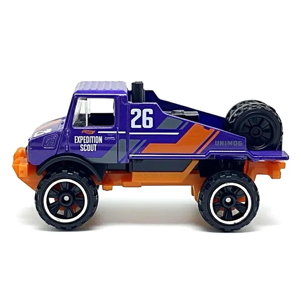 Hot_Wheels_1:64_Scale_MERCEDES-BENZ_UNIMOG_1300L_TRUCKIN_ALONG_4/5_BLUE_64/250_(IMPORTED)