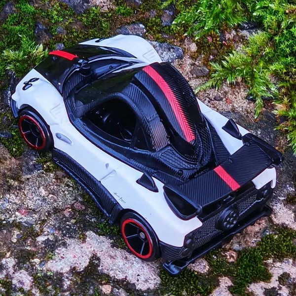 Hot_Wheels_1:64_Scale_PAGANI_ZONDA_CINQUE_EXOTICARS_4/10_26/250_(IMPORTED)