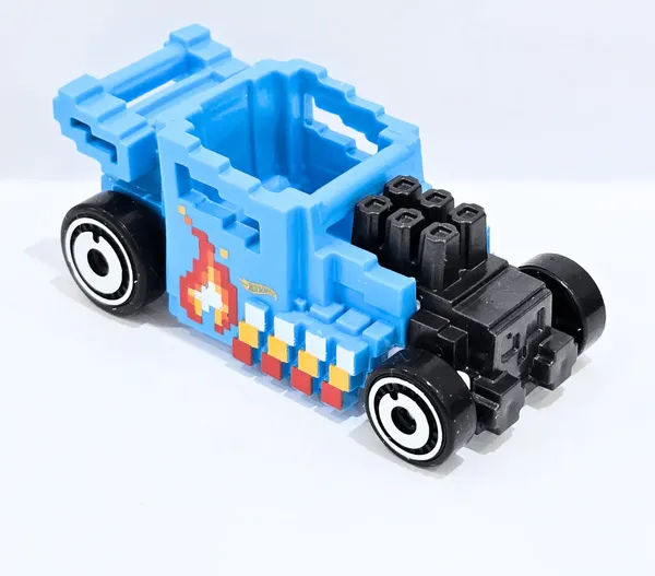 Hot_Wheels_1:64_Scale_PIXEL_SHAKER_Ride-Ons_5/5_Blue_138/250